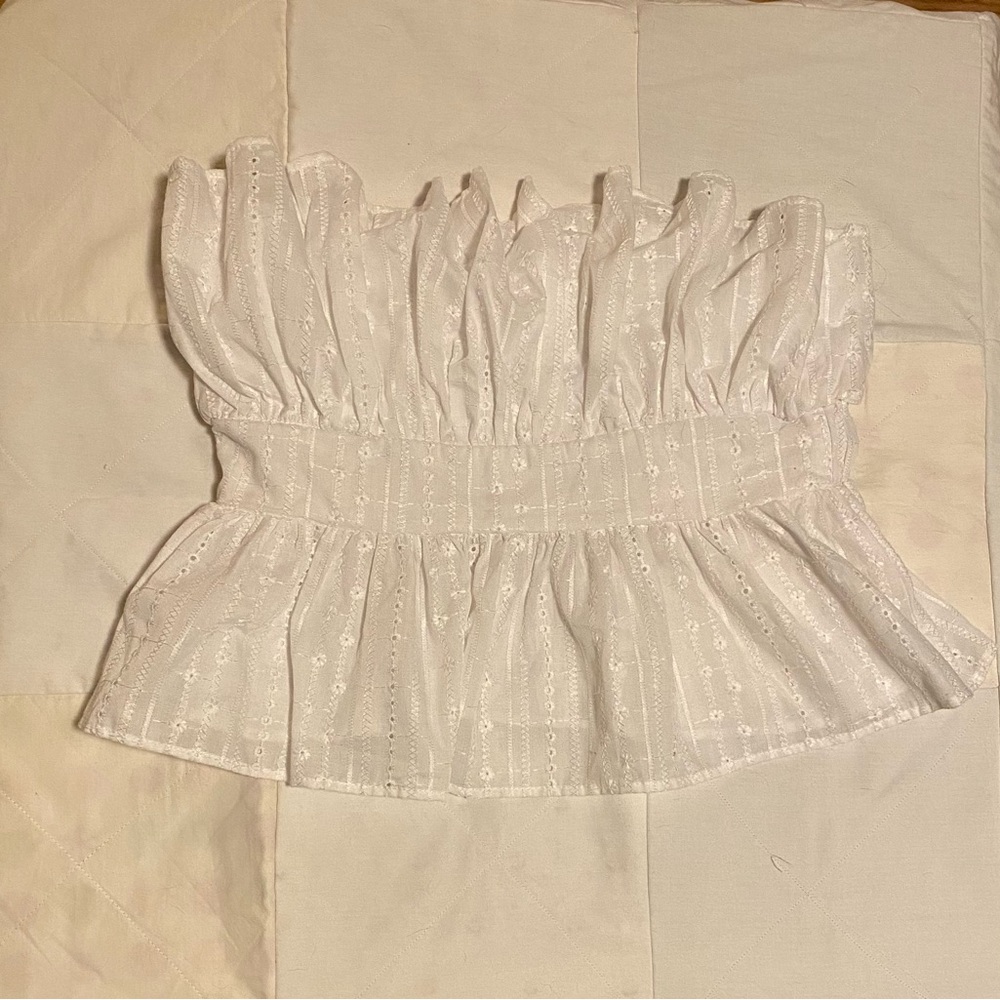 Elegant Thirty/Thirty White Ruffled Eyelet Women's Top Blouse